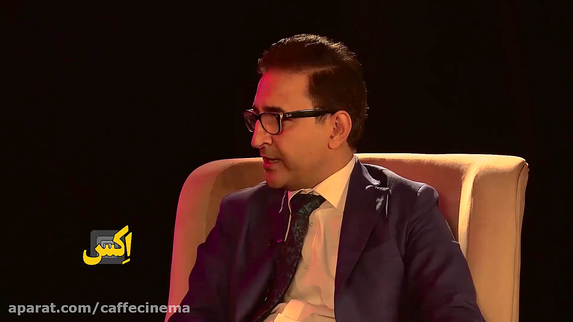 اکس: استودیو کافه سینما 2  گفت...