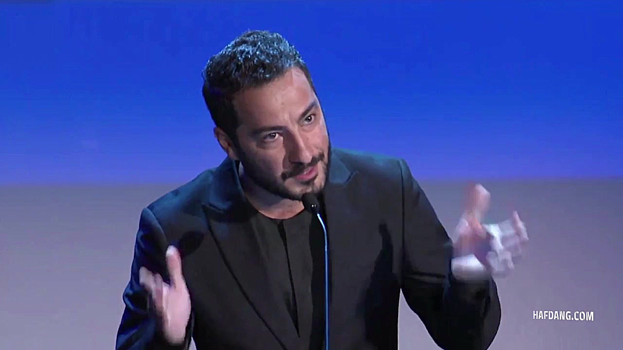 نوید محمدزاده بهترین بازیگر جش...