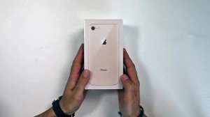 جعبه گشایی آیفون 8