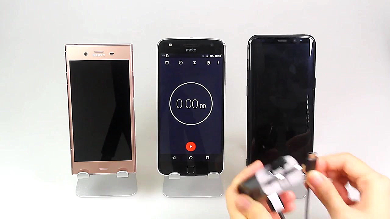 Sony Xperia XZ1 vs Samsung Gal...