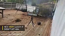 برخورد صاعقه به زمین