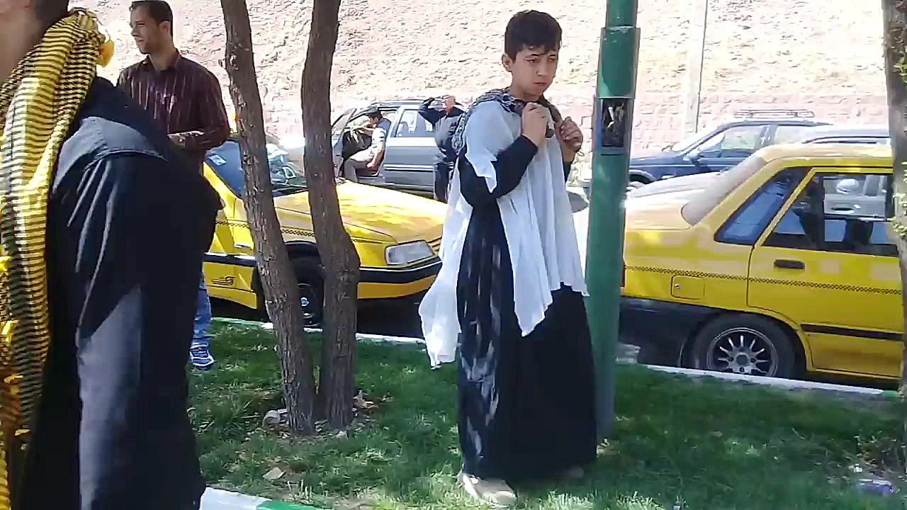 هیئت زنجیر زنان انصار حسینی با...