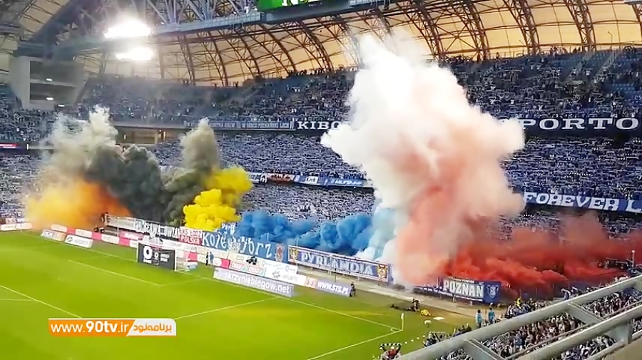 آتش بازی بزرگ و زیبای هواداران...
