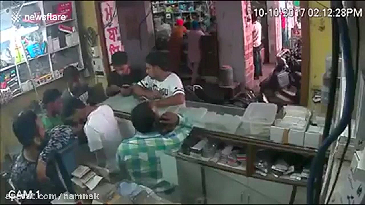 انفجار گوشی تلفن در فروشگاه