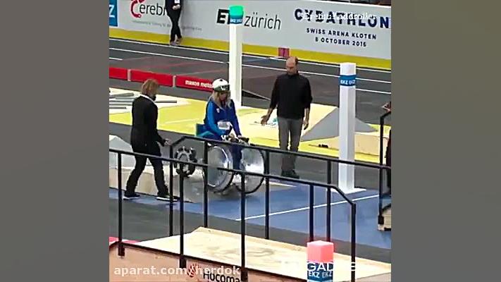 صندلی چرخ دار