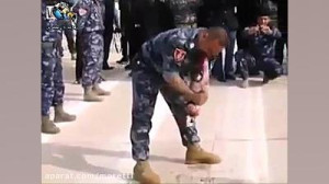 خوردن حیوانات زنده توسط ارتشی...