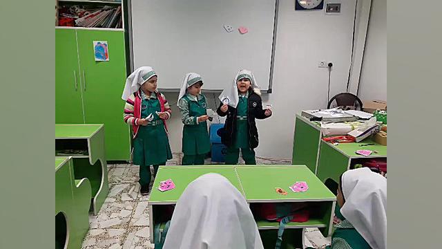 داستان سرایی پیش دبستانی های ب...