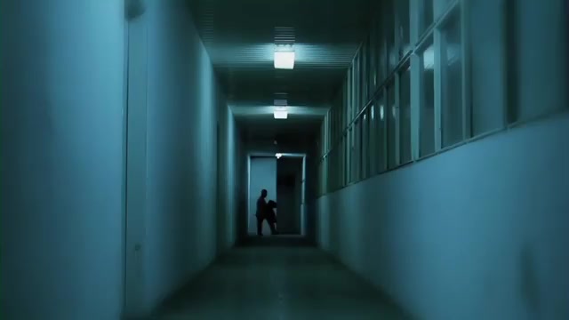 ارمین تو ای اف ام