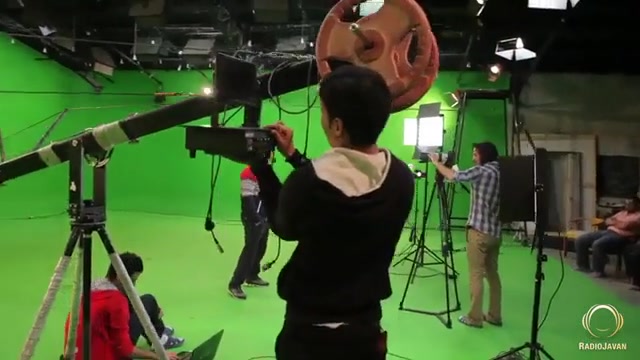 ارمین تو ای اف ام