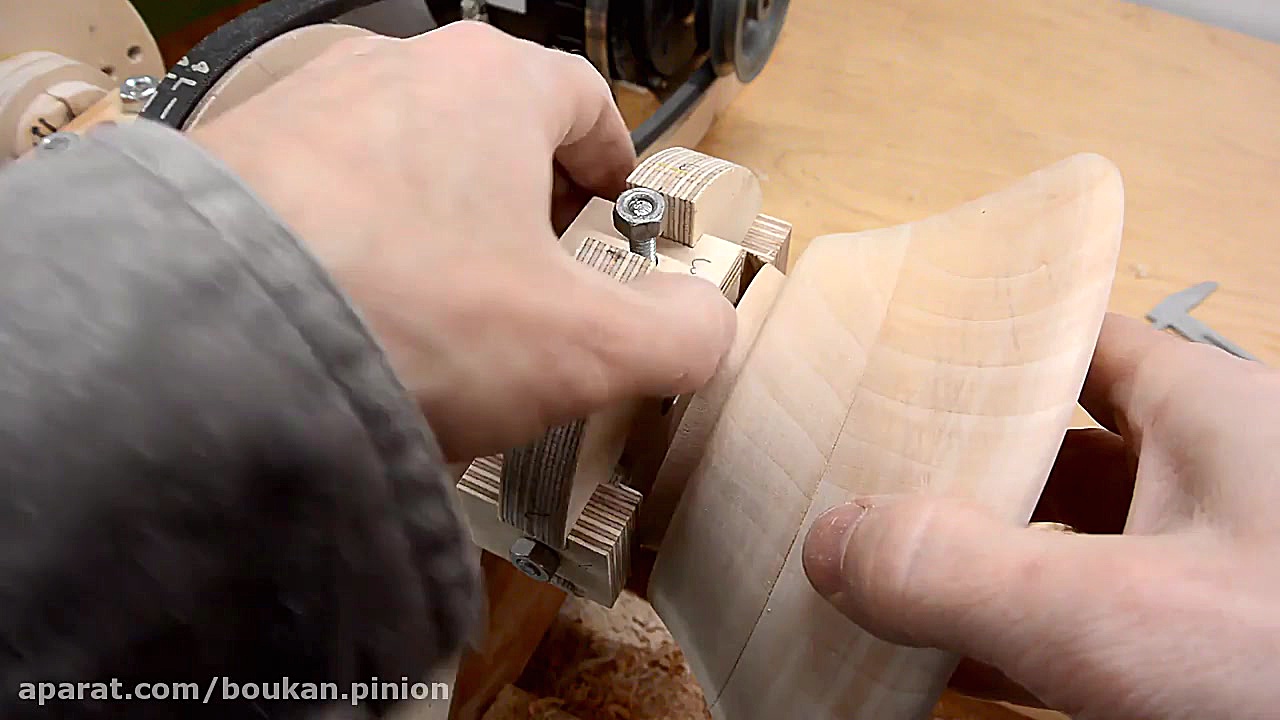 Turning a bowl on the homemade...