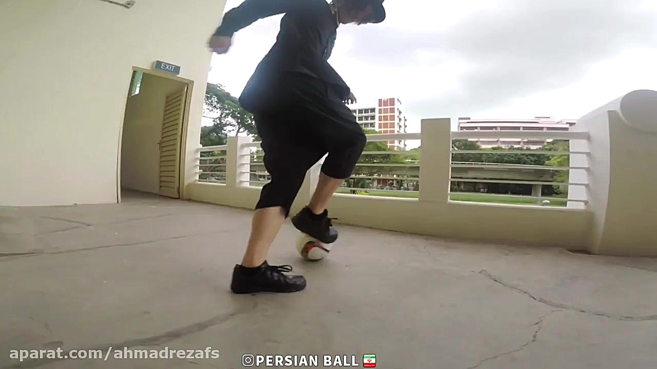 تیزر مسابقات فریستایل فوتبال آ...