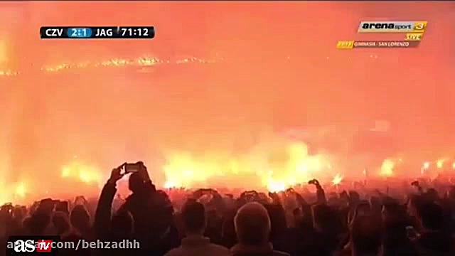 آتش روشن کردن هواداران در ورزش...