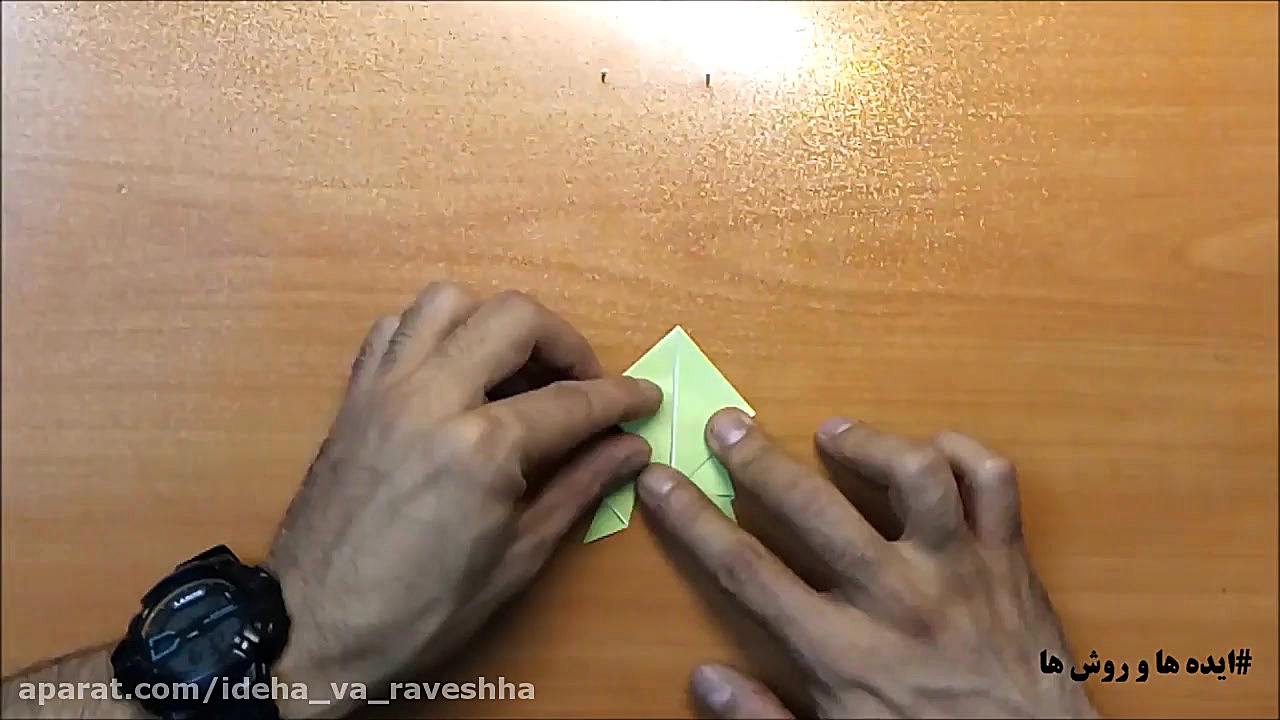 با کاغذ قورباغه ی جهنده بساز!