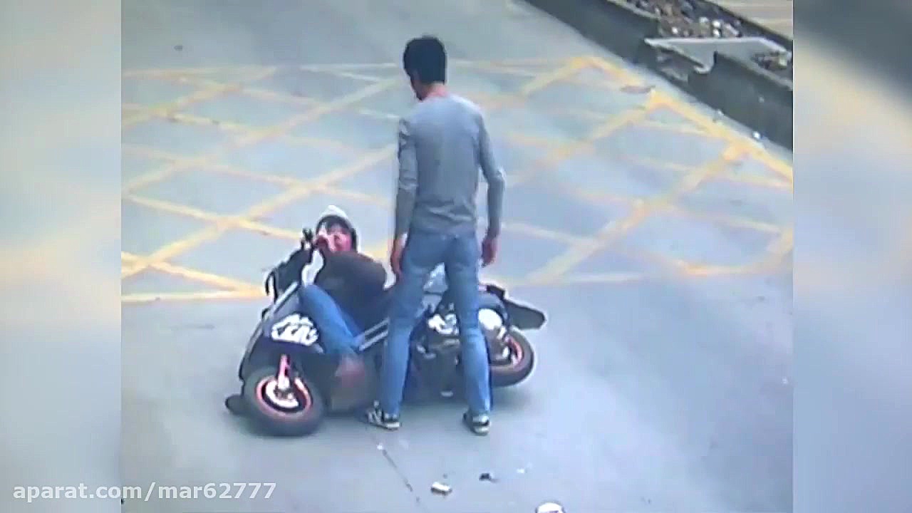 انتقام مرد چینی از دزد موتوری...