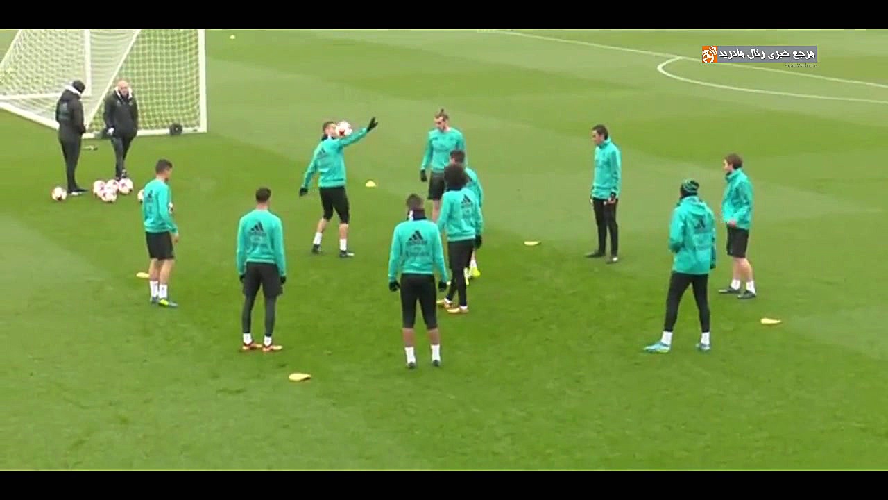 هنرنمایی کریس رونالدو با توپ د...