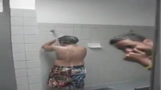 شوخی با شامپو [آخر خنده]