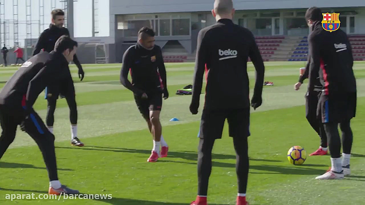 تمرین بارسلونا قبل از بازی با...