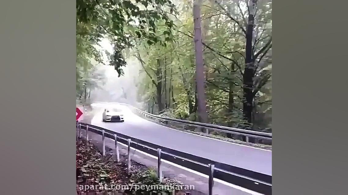 تصادف وحشتناک در مسابقه اتومبی...