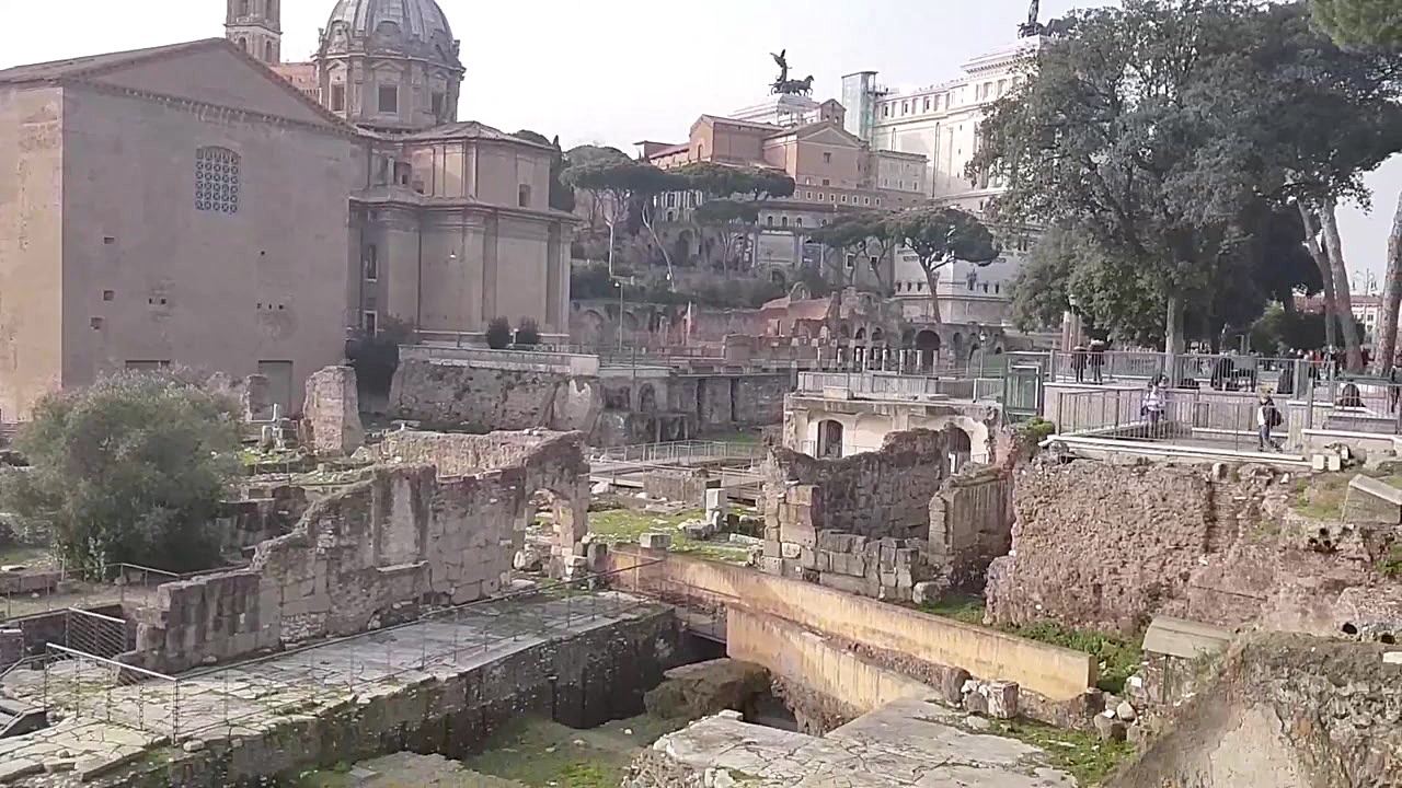 روم باستان منطقه فروم ویرانه ه...