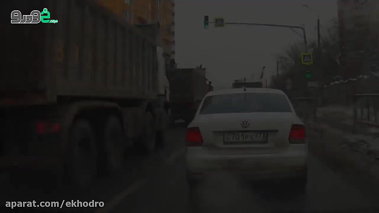 مراقب نقطه کور کامیون ها باشید