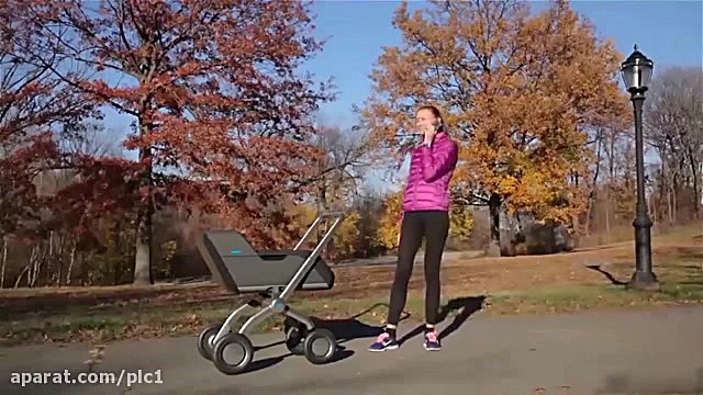 کالسکه نوزاد حرف گوش کن