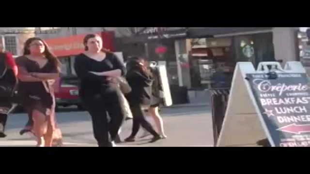 دوربین مخفی ترساندن دختران خوش...