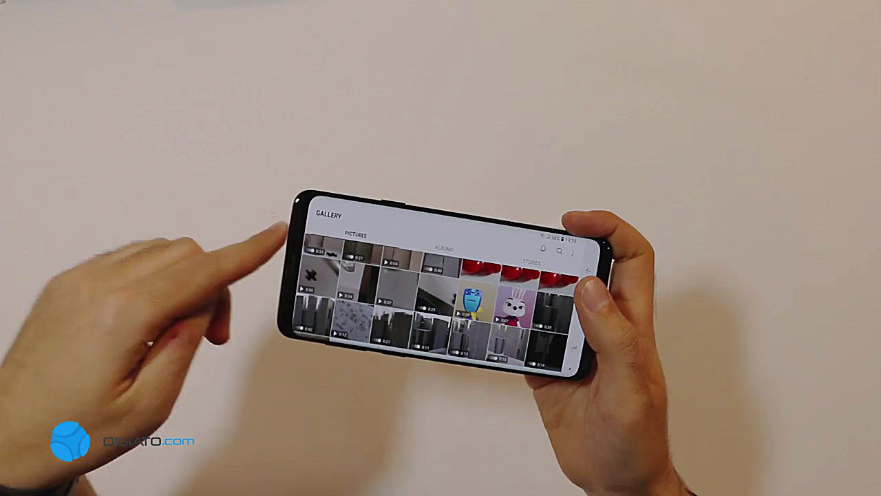 نگاه نزدیک دیجیاتو به گلکسی اس...