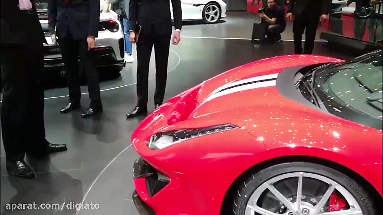 معرفی فراری 488 پیستا در ژنو